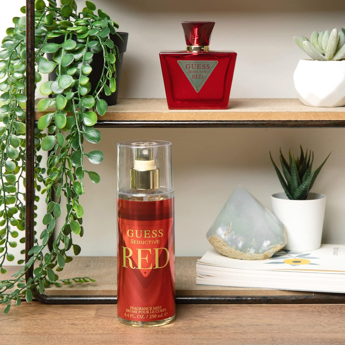 Red Fragranced Mist 8.4 Fl Oz V226