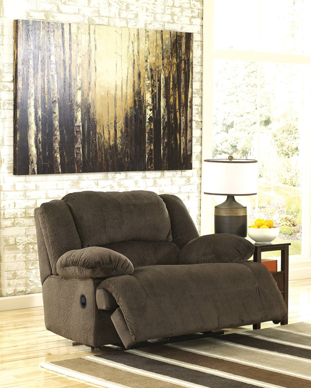 Chocolate Zero Wall Wide Seat Recliner Q539553
