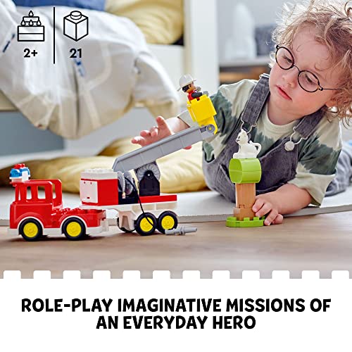 LEGO DUPLO Fire Truck Building Toy Set (21 Pieces) I89532