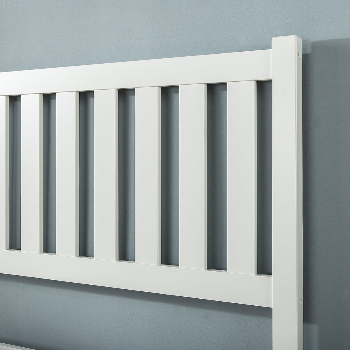 Wood Platform Bed Frame with Headboard, Full O638879